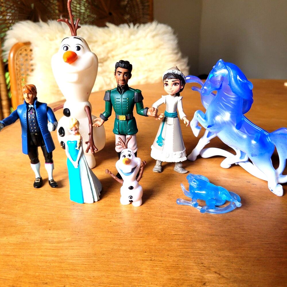 DISNEY'S FROZEN 2 LOT OF 8 FIGURES BY HASBRO